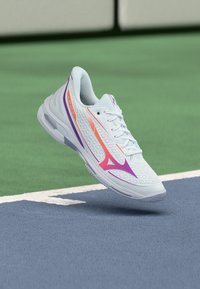 Δεν επιλέχθηκε, white/dahlia/lava orange