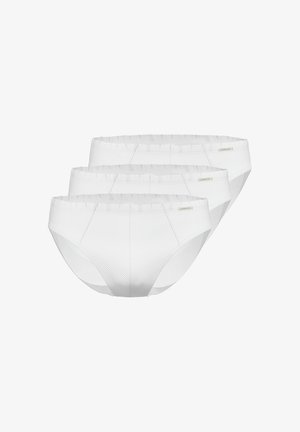 Trois paires de sous-vêtements blancs présentant une texture rayée, un design taille haute, une ceinture élastique et un petit logo sur le côté.