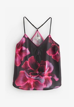 Satin-Blumencami mit schwarzem Hintergrund, das große rosafarbene Rosen zeigt, dünne schwarze Träger und ein V-Ausschnitt-Design hat. Detaillierte Nähte in Kontrastfarbe.
