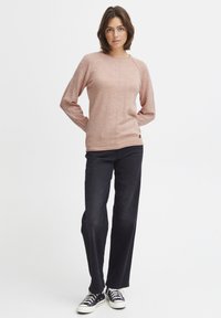 Oxmo OXDANIELA - Strickpullover - mahogany rose melange