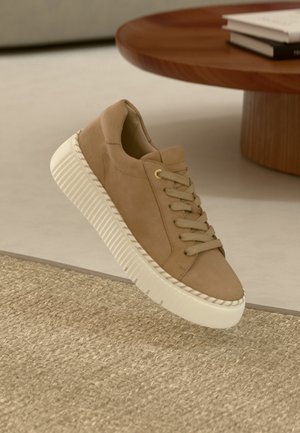 Sneakers - sand/natur