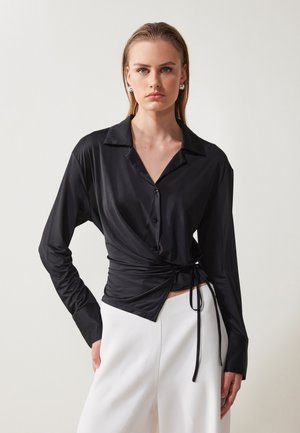 Long sleeved top - black