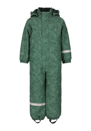 Groene kinder overall voor sneeuw met capuchon, elastische manchetten, voetbanden, bedrukte bouwvoertuigen en reflecterende strepen op mouwen en benen.