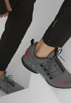 AXELION REFRESH - Bėgimo batai plentui - black/cool dark gray/red