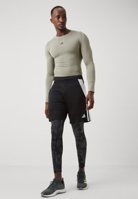 adidas Performance TECHFIT - Retuusid - black