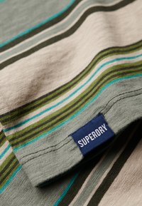 Superdry & Co RELAXED FIT - T-shirts print - green stripe