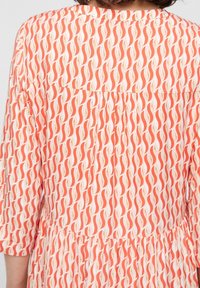 comma Robe de jour - salmon