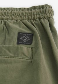 Next Rövidnadrágok - khaki green