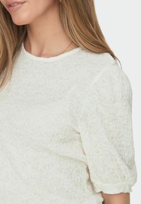 ONLY KURZÄRMELIGES - Blusa - cloud dancer
