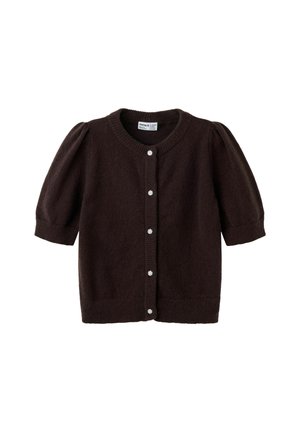 Cardigan marron foncé à manches courtes avec manches bouffantes et six petits boutons ronds en forme de fleur au centre devant.