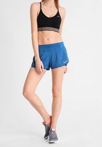 Nike Performance Träningsshorts - blue