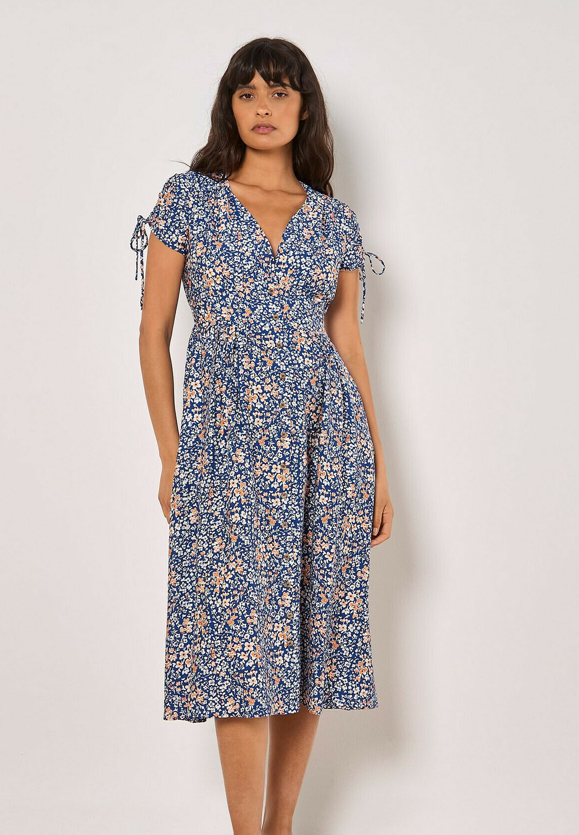 Apricot APRICOT DITSY FLORAL Shirt dress blue Zalando