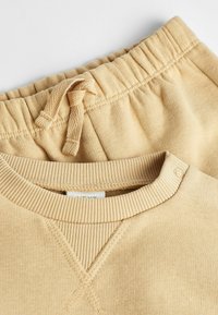 Next COSY JOGGERS 2 PIECE SET STANDARD - Træningssæt - buttermilk yellow