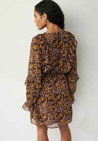 Next RUFFLE REGULAR FIT - Nappali ruha - lilac floral