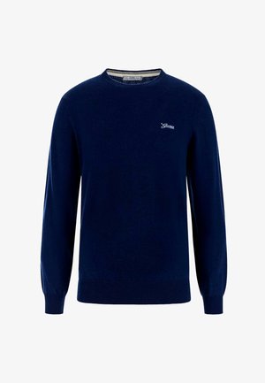 Navyblauwe langärmige crewneck trui met klein wit 'Guess' logo geborduurd op de linkerkant van de borst.