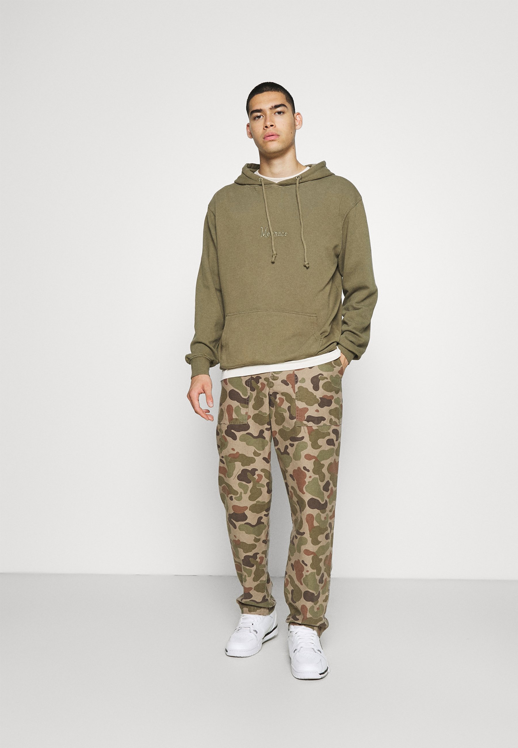 mennace washed primary