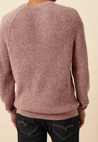 Next Sweter