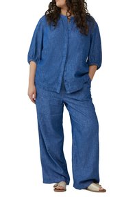 s.Oliver BLUSE - Overhemdblouse - blau