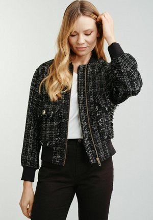 - Kurtka Bomber