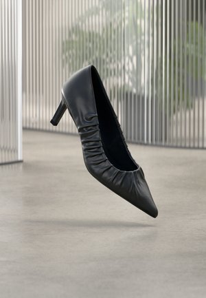 LEATHER - Klasiski papēži - black