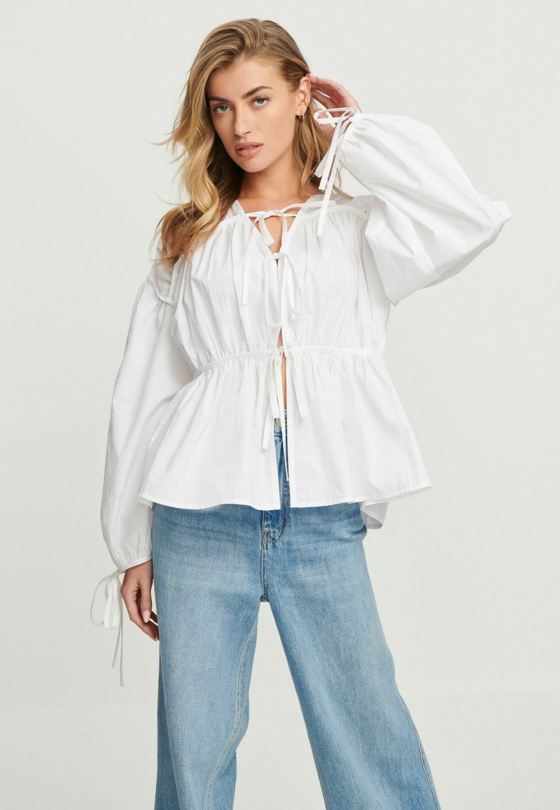 Next LAYERED REGULAR FIT - Bluza - white