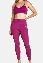 OCEANSAPART Sydney Legging De Sport Femme Confortable Et Respirant à Séchage Rapide - Legging De Sport Femme Taille Haute Pour Yoga, Détente Ou Salle - Noir - XS