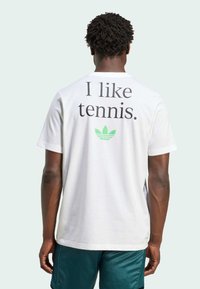 adidas Performance TENNIS GRAPHIC  - Camiseta deportiva - white