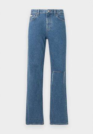 Blå denimjeans med løs passform, med rå kantdetaljer og falmet finish. Klassisk design med fem lommer, knappelukking og beltehemper.
