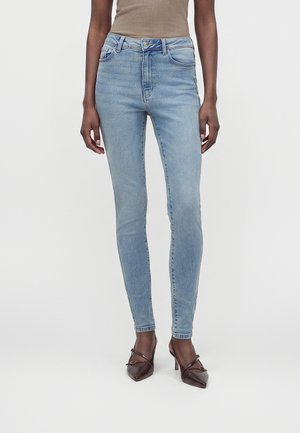 Pieces, Skinny fit PCDANA HW - Jeggings - light blue denim