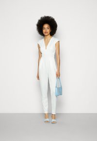 WAL G. SHORT SLEEVE JUMPSUIT - Macacão - white