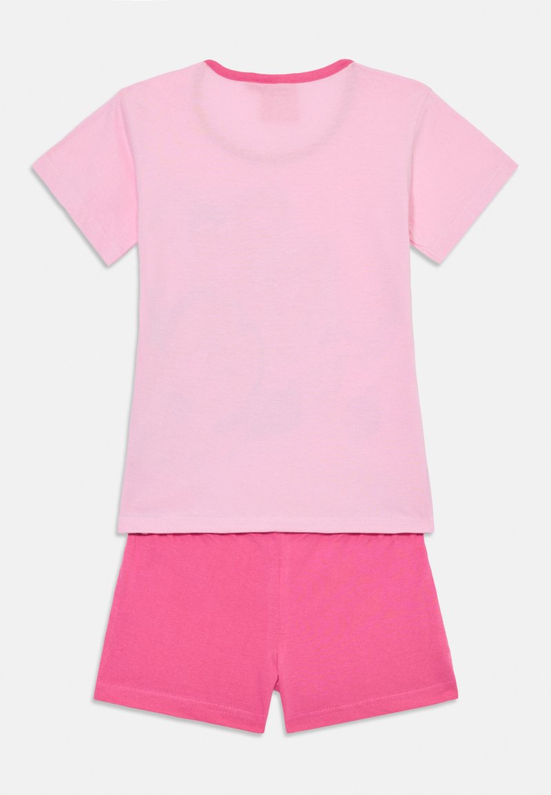 Roze katoenen T-shirt met korte mouwen en een ronde halslijn, gecombineerd met bijpassende roze shorts met een elastische tailleband.