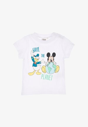 Camiseta blanca de algodón con la imagen de Donald Duck y Mickey Mouse. El texto dice "SALVA EL PLANETA" en azul y verde. Mangas cortas, ajuste casual.