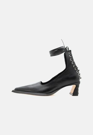 MIISTA GAURI LACE COURTS - Kotníková obuv - black
