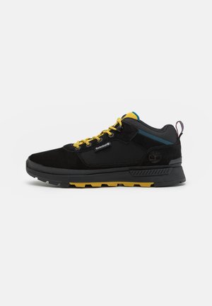 FIELD TREKKER - Trainers - black