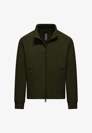 Ciemnozielona kurtka na zamek z kołnierzem typu stójka, ściągaczami przy rękawach oraz przednimi kieszeniami, przedstawiona na jednolitym białym tle.