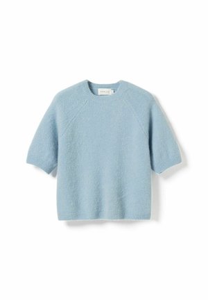 helehelesinine lühikeste varrukatega pehme soonikkoes kampsun ümara kaelusega ja soonikutega varrukaservade ning alläärega, laotatud valgele taustale.