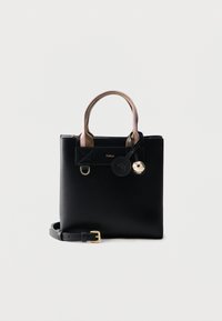 Επιλέχθηκε, nero