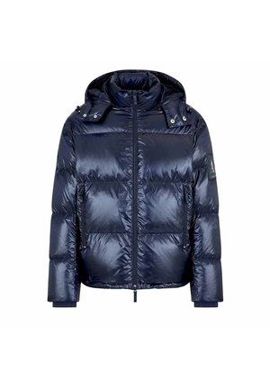 Giacca puffer blu navy con colletto alto, chiusura a zip e due tasche frontali. Presenta una texture lucida e trapuntata e un cappuccio rimovibile.
