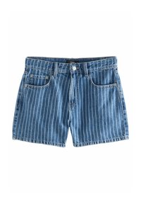Shorts en denim avec des rayures verticales bleues et blanches, cinq poches, une fermeture à bouton et une taille standard avec passants de ceinture.