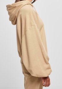 Urban Classics Felpa con cappuccio - beige