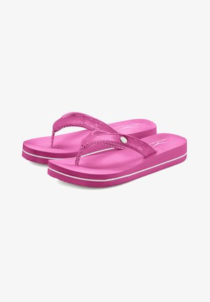 Roze flip-flops met een gestructureerde band, voorzien van een decoratieve accent en een brede zool met een contrasterende witte streep. Flat ontwerp.