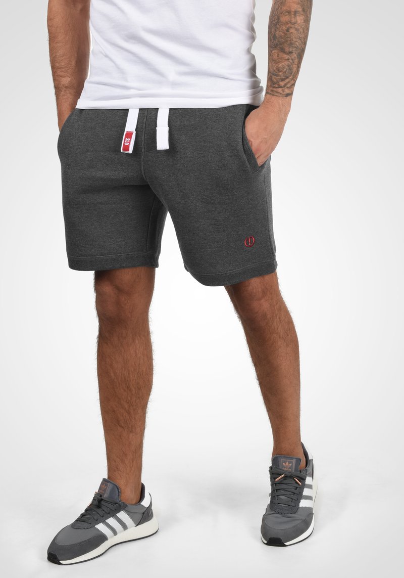 Herren Chino Shorts | Solid SDBENNSHORTS Shorts med grey/grau - MW64562 Herren Chino Shorts | Solid SDBENNSHORTS Shorts med grey/grau - MW64562
