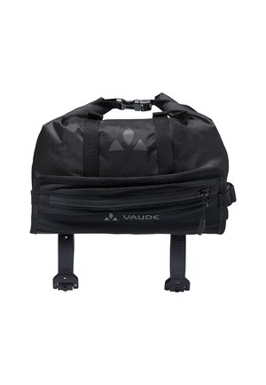 Borsa a sacco nera con tessuto testurizzato, due manici resistenti, una tasca frontale con zip e hardware di montaggio sulla base. Inclusa un'iconica marchiatura.