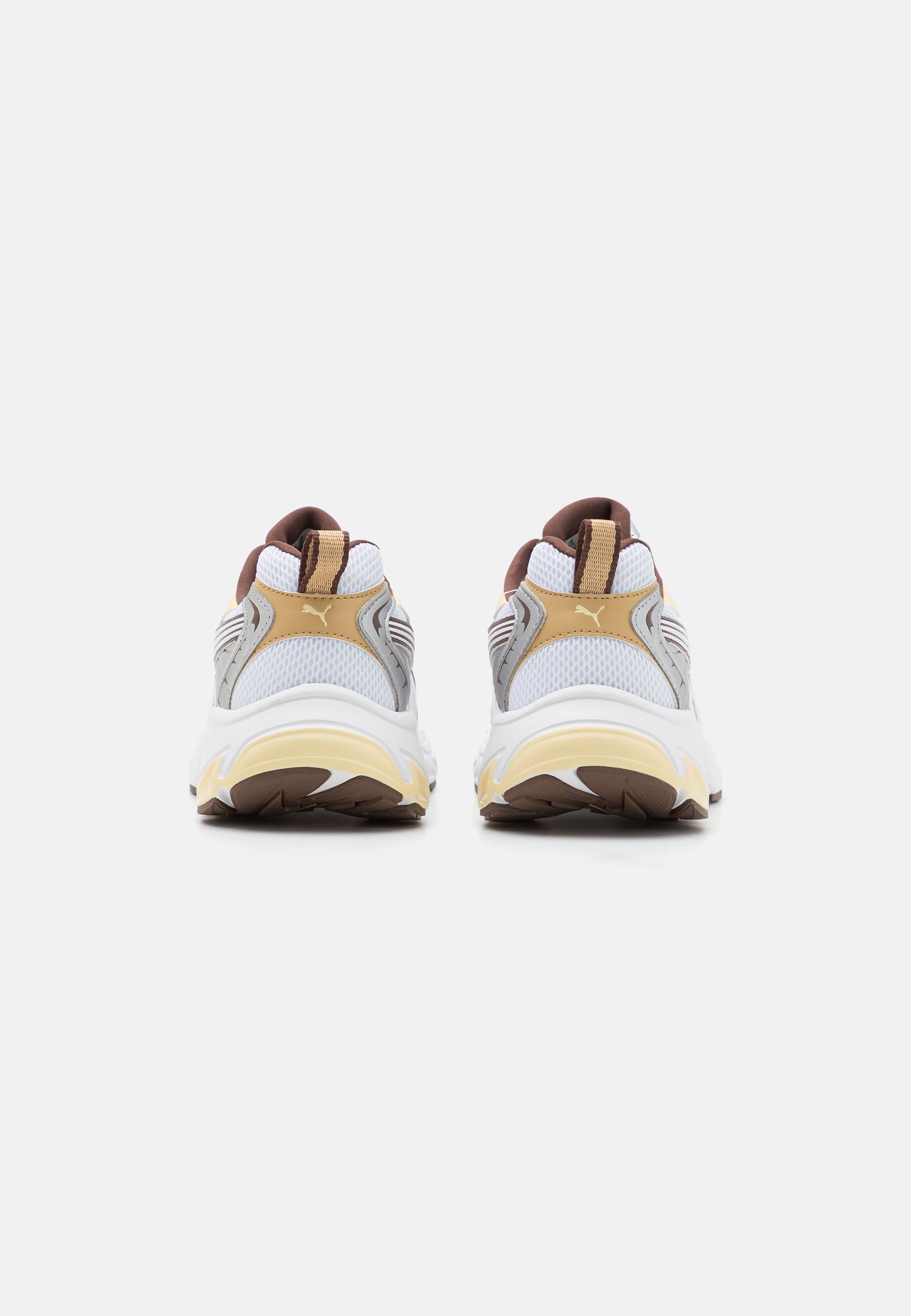 ★PUMA★ Morphic White Creamy Vanilla 39272429 PUMA Morphic White Creamy Vanilla | The Little Green Bag