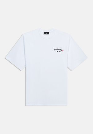 Biele tričko s krátkym rukávom s logom DSQUARED2 Milano v čiernej a červenej farbe na ľavej hornej strane hrudníka, okrúhly výstrih.