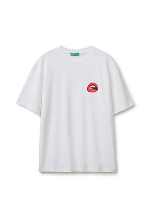 United Colors of Benetton RELAXED  JERSEY T-SHIRT WITH PHOTOGRAPHIC PRINT.. - Camiseta estampada - white