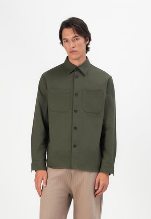 SLHTRAVIS OVERSHIRT - Chemise - forest night