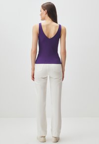 Jimmy Key SLIM FIT V NECK - Top - purple
