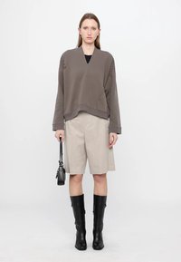 MM6 Maison Margiela Šorti - taupe