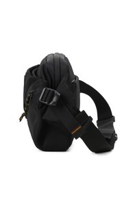 Borsa a tracolla nera con un design strutturato, dotata di un comparto principale con zip, tracolla regolabile e dettagli di cucitura a contrasto.